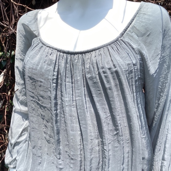 SOFIA By Sofia Vergara Italian Made Smoke Gray Silk Blend Lined Short Romper - Picture 7 of 9